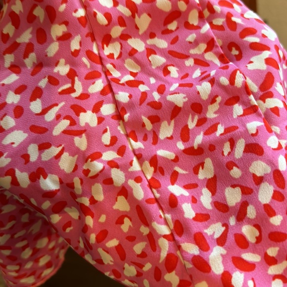 High Neck Flowy, Belted Mini Dress - Picture 3 of 6